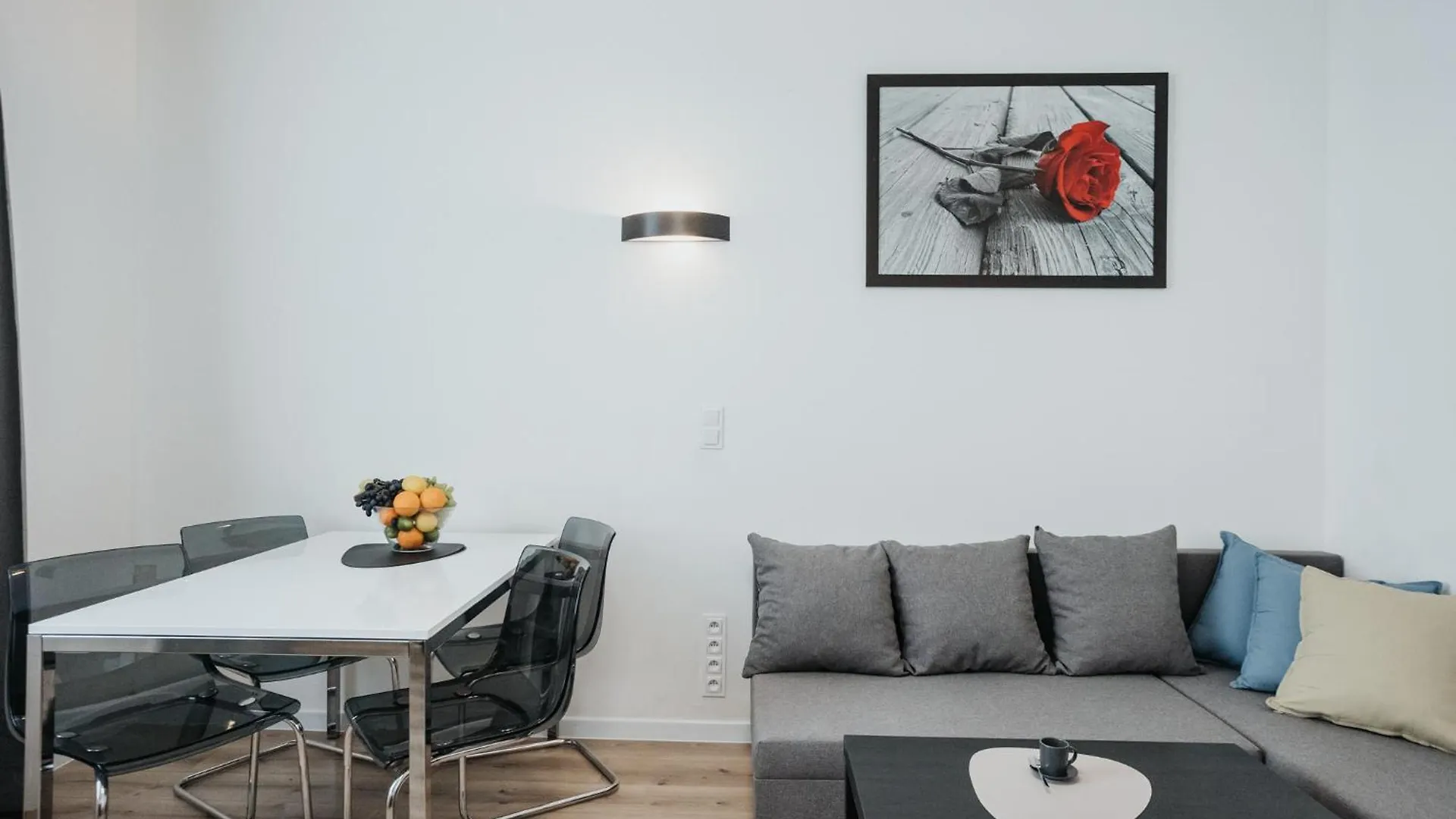 Rose Historic Podgorze Stay In City Center Krakow 0*,  Poland